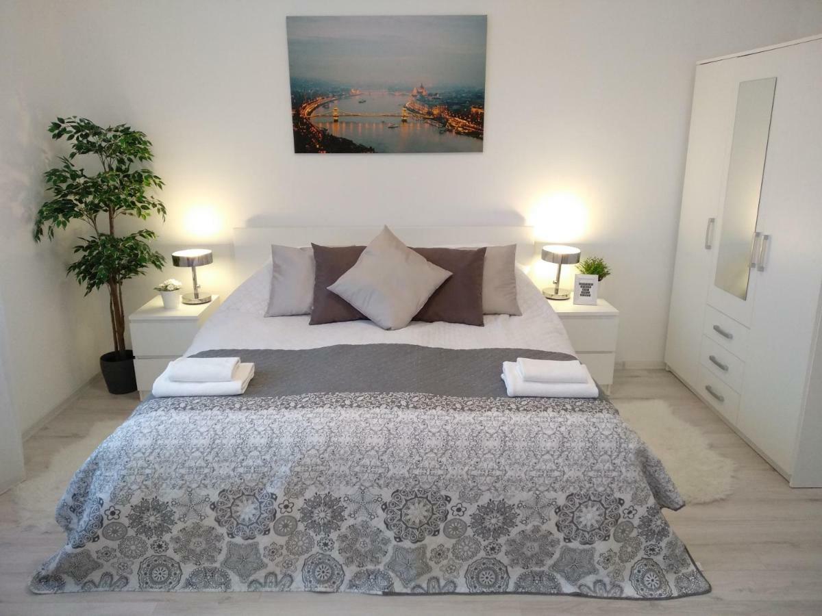 Apartment Abc *